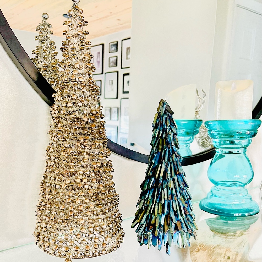 Titanium quartz holiday tree decor - Picture 9 of 10